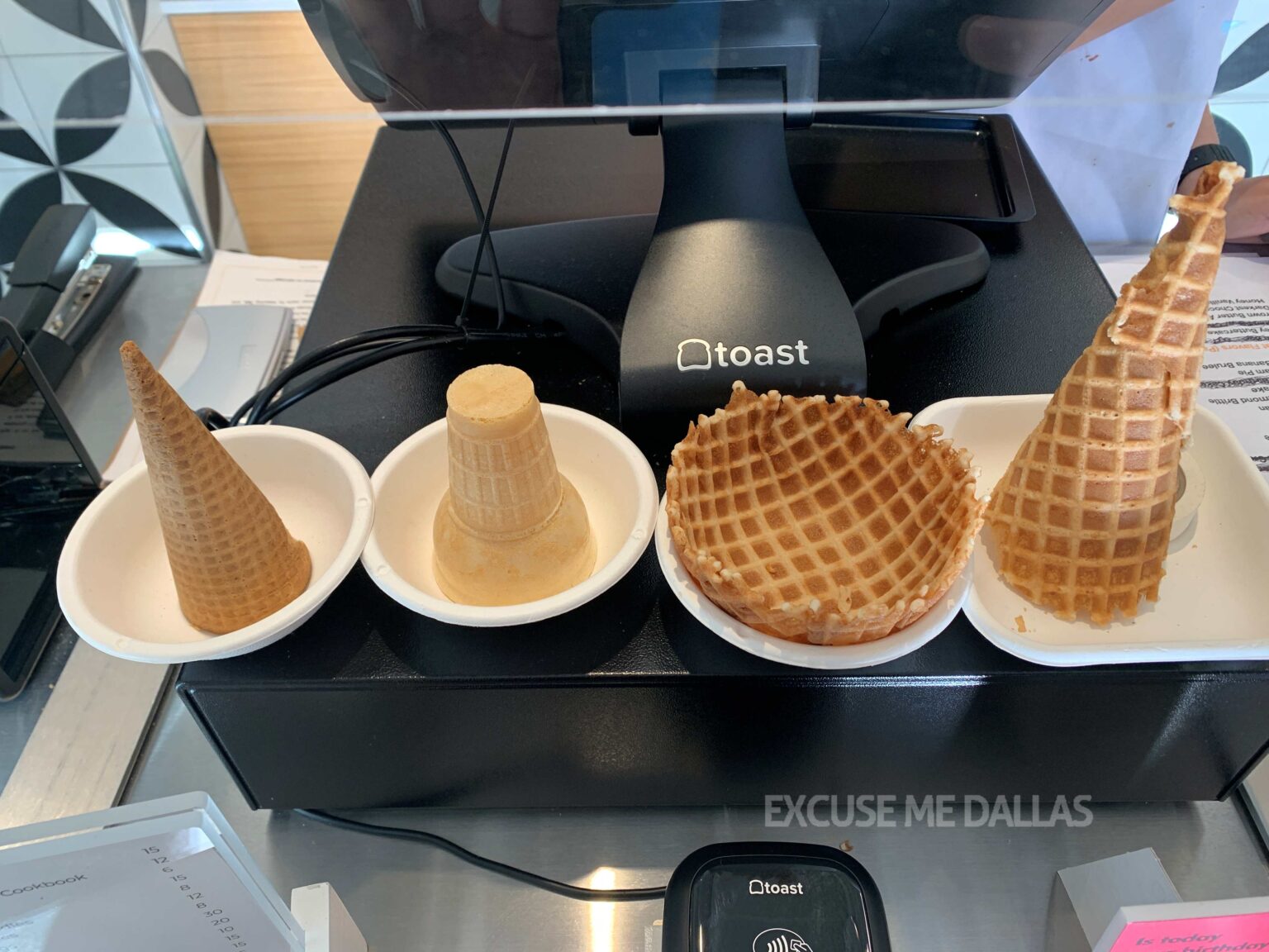 Deep Ellumに新しくできたアイス屋さんJeni’s Splendid Ice Creams Excuse Me Dallas