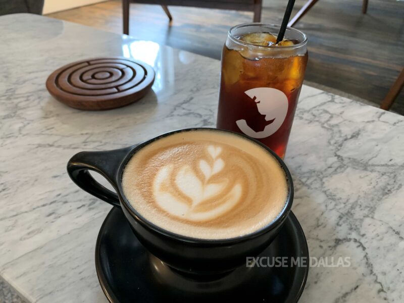 センス 雰囲気最高 White Rhino Coffeeがオープン Excuse Me Dallas