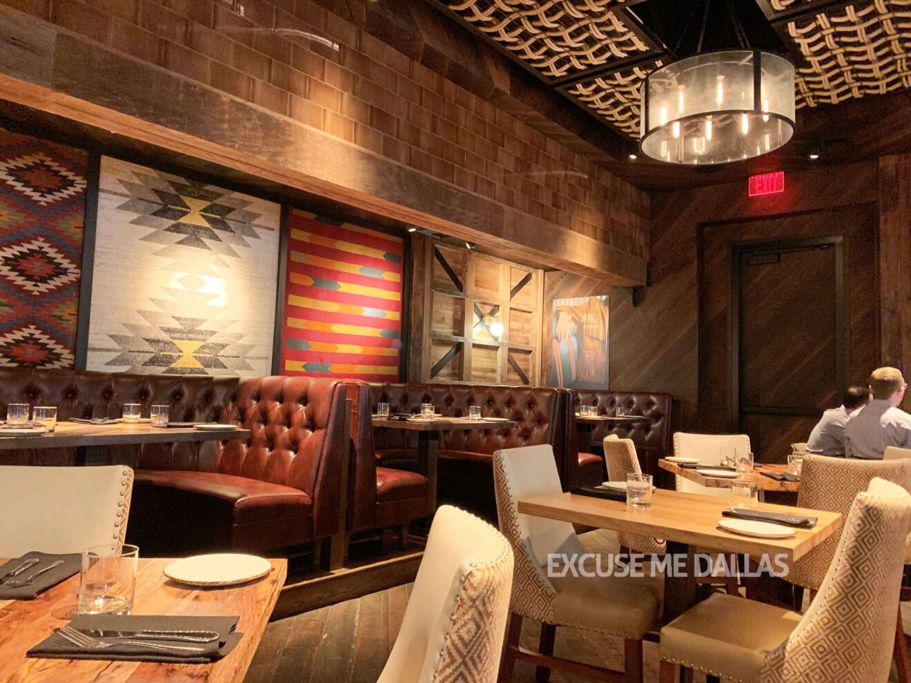 オシャレアメリカン料理店「Haywire」 | Excuse Me Dallas
