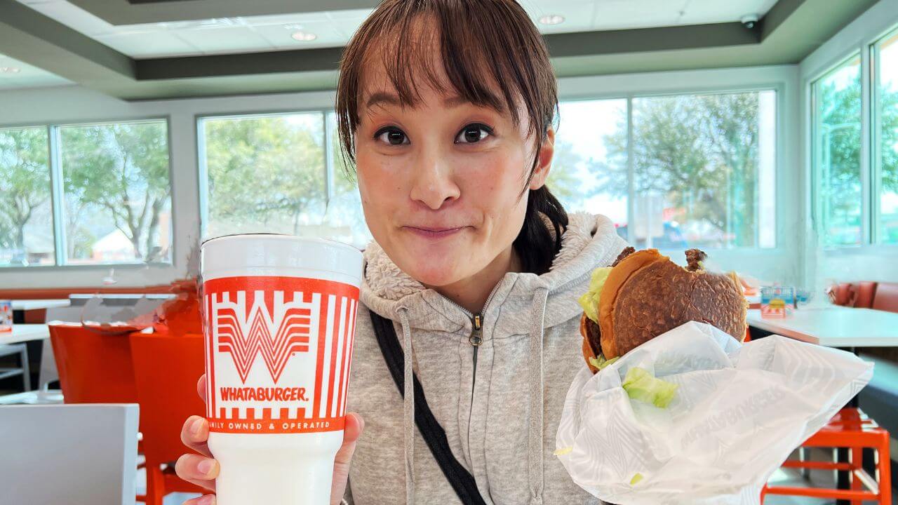 テキサスを代表するファストフード店「Whataburger」 | Excuse